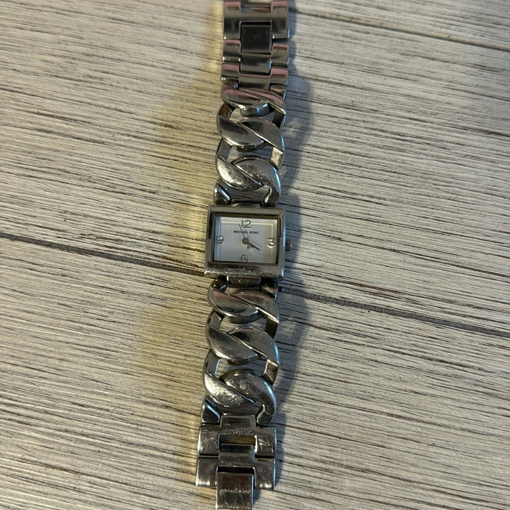 MK watch